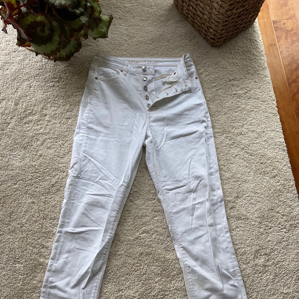 White American eagle jeans